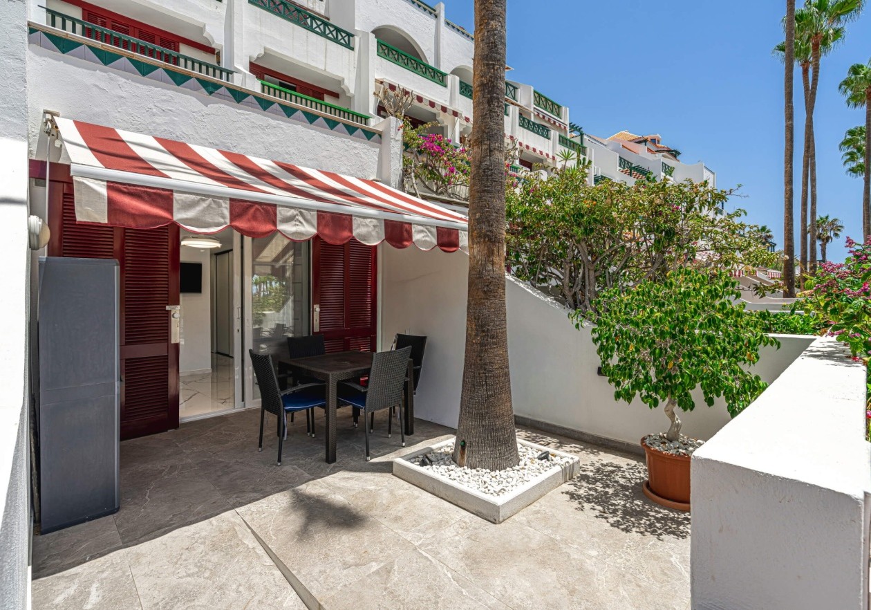 Modern design Studio Apartment in Parque Santiago IV – Playa de Las Américas