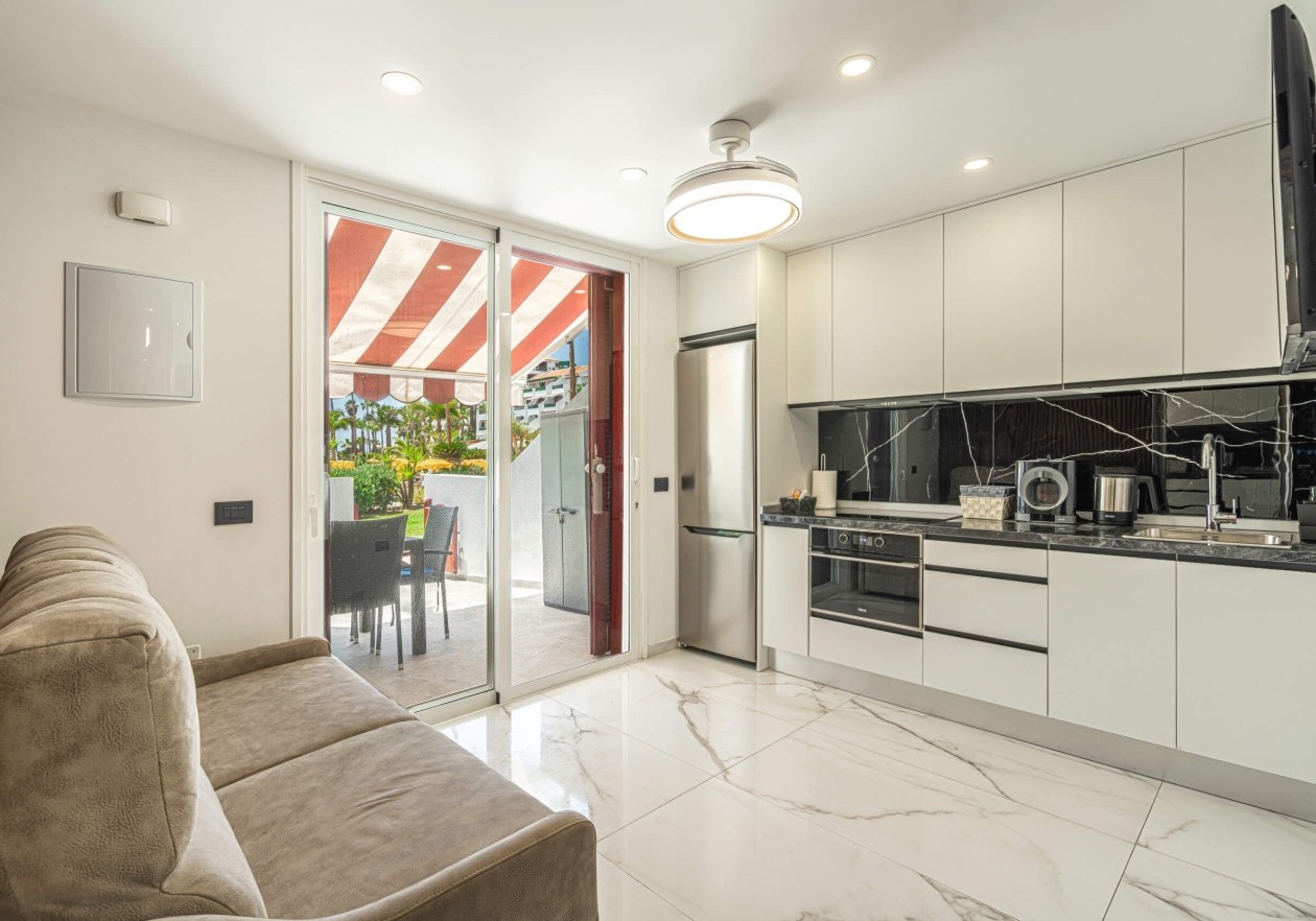 Modern design Studio Apartment in Parque Santiago IV – Playa de Las Américas
