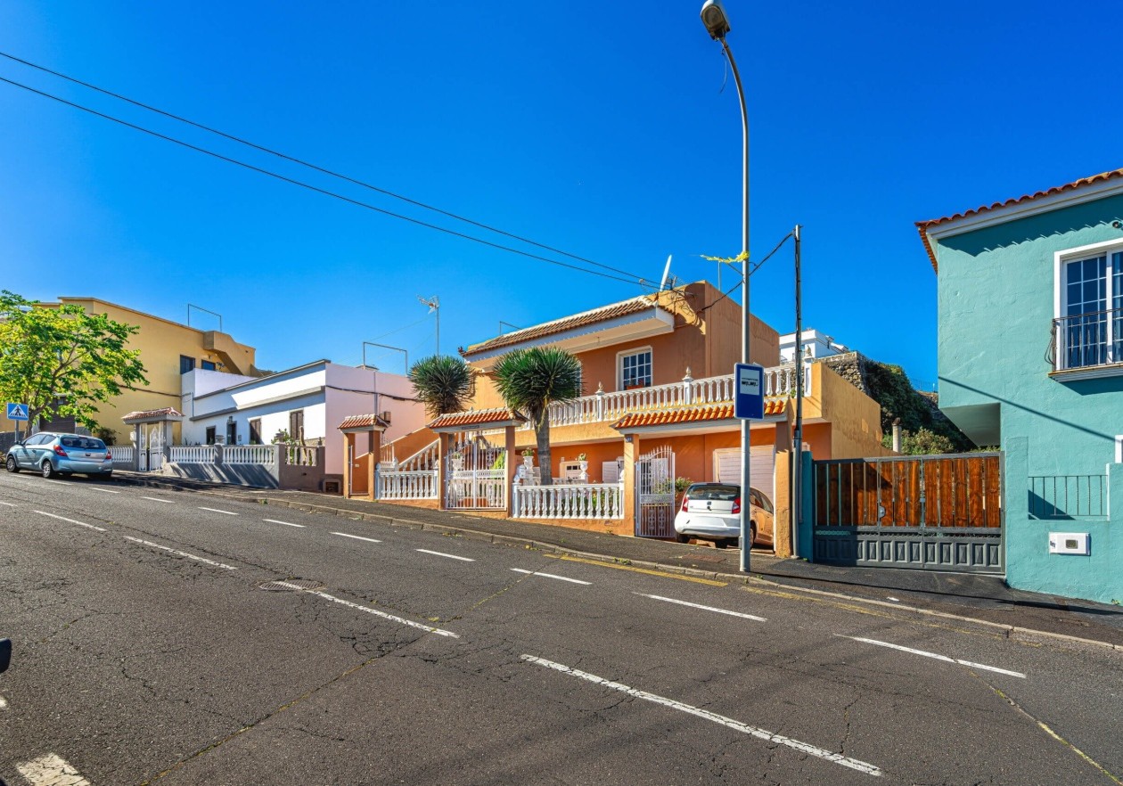 Detached house for sale in San Juan de la Rambla
