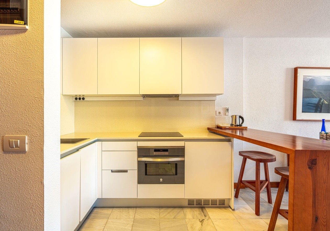 Kitchen 1 Corner apartment in Parque Santiago III