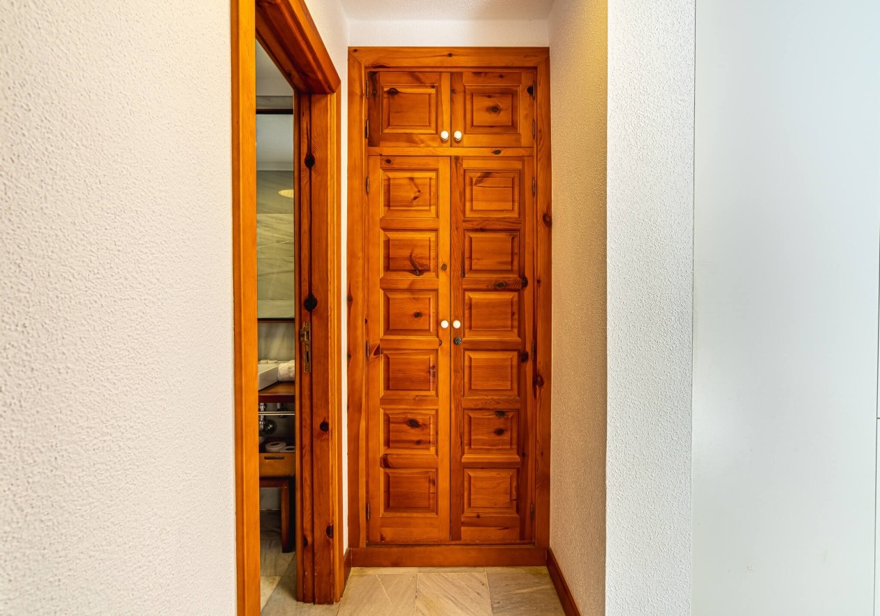 Hallway 1 bedroom apartment in Parque Santiago III