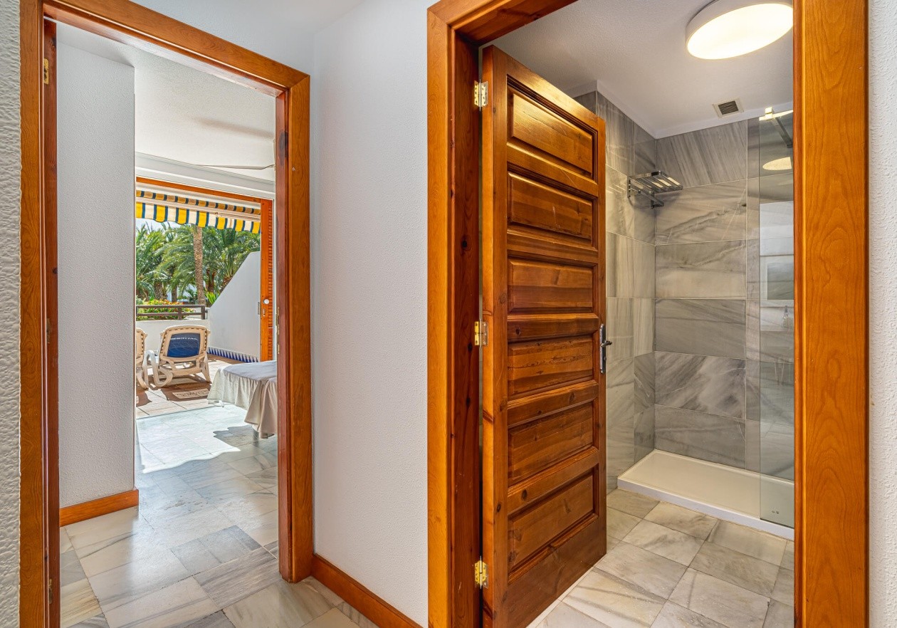 Baño 4 Apartamento con terraza grande en Parque Santiago III