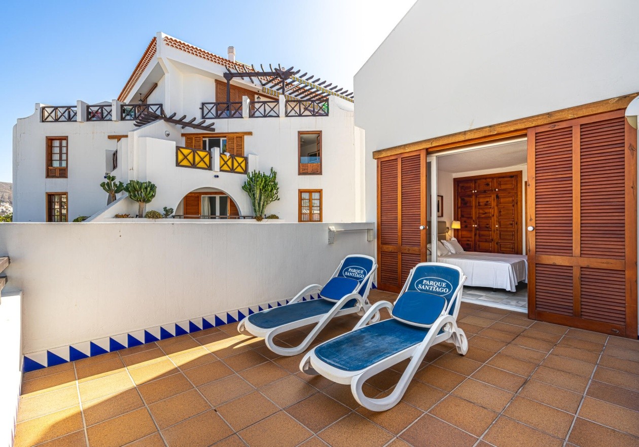 Terraza 3 Renovated Apartment in Parque Santiago III