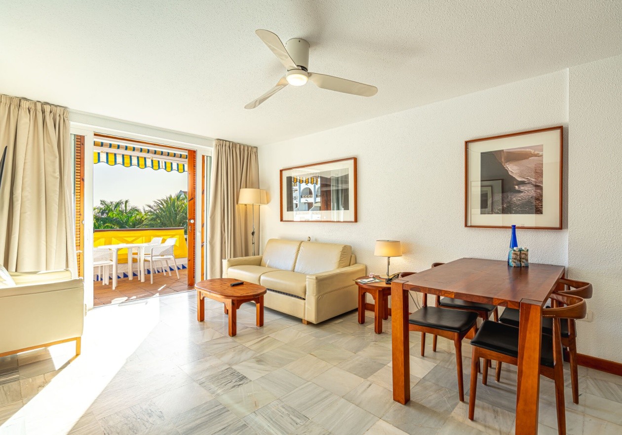 Refurbished Apartment in Parque Santiago III