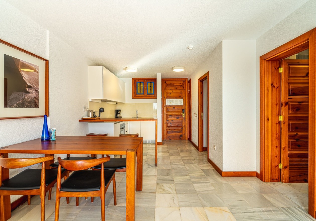 Refurbished Apartment in Parque Santiago III