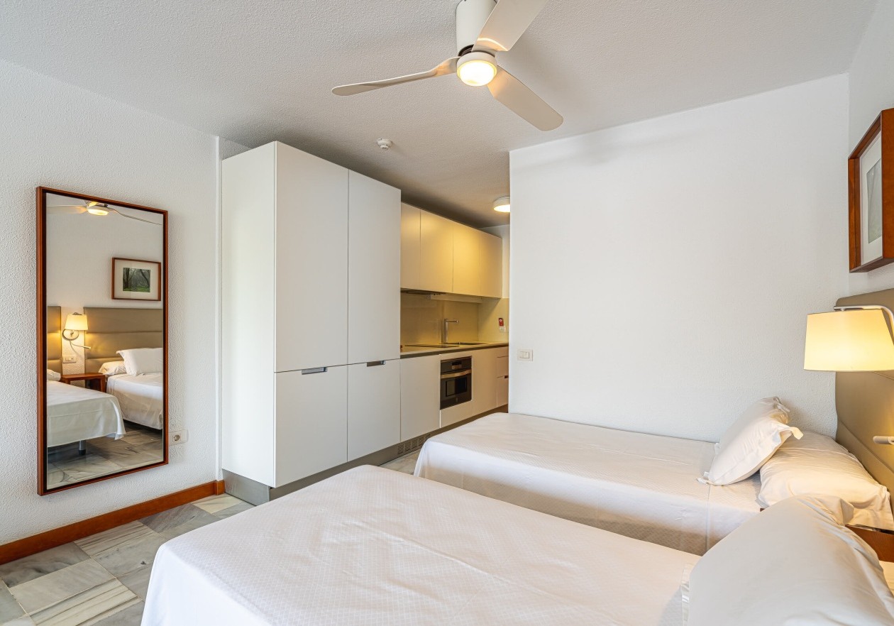 Room 5 Studio in first line in Parque Santiago III
