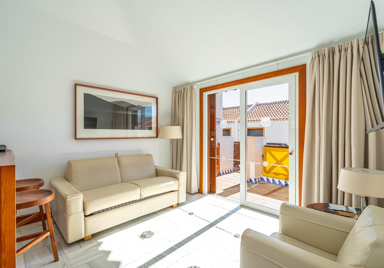 Dining room 3 Lot of 6 penthouses for sale in Parque Santiago III