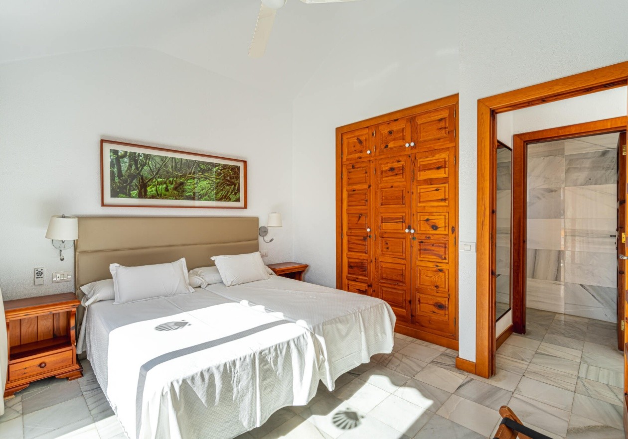 Room 1 Lot of 6 penthouses for sale in Parque Santiago III