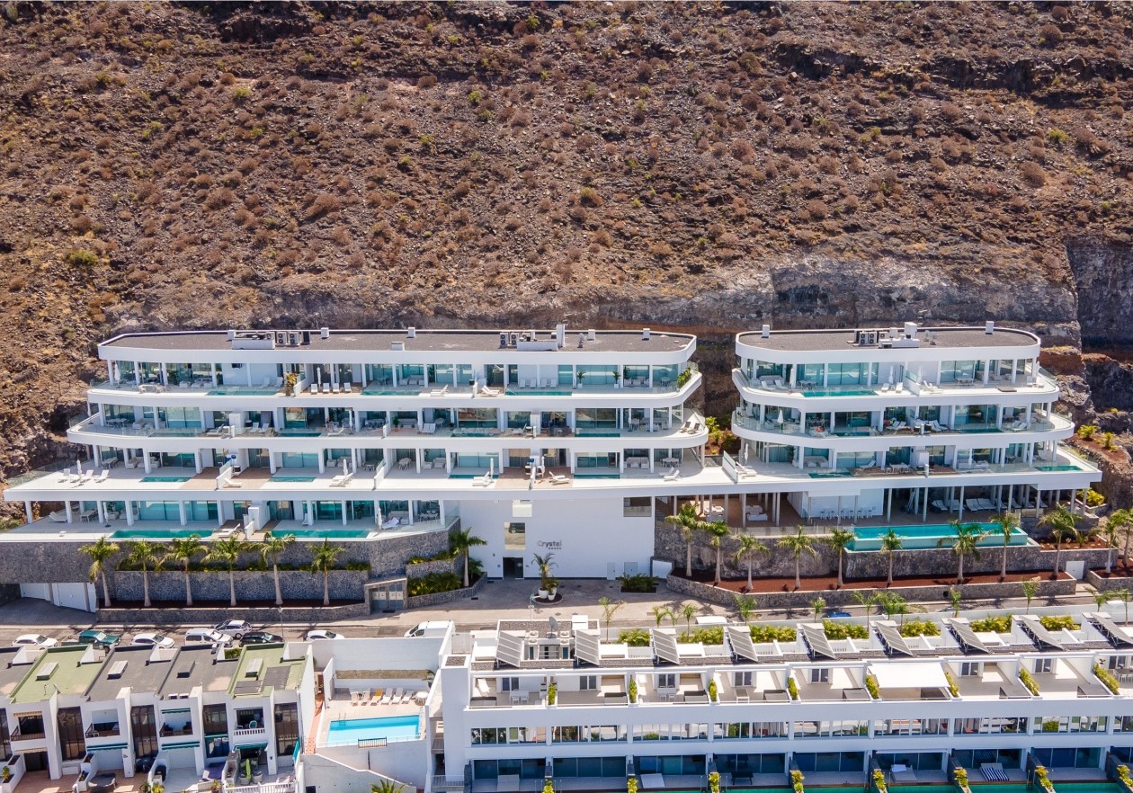 Luxurious new construction apartment in Los Gigantes