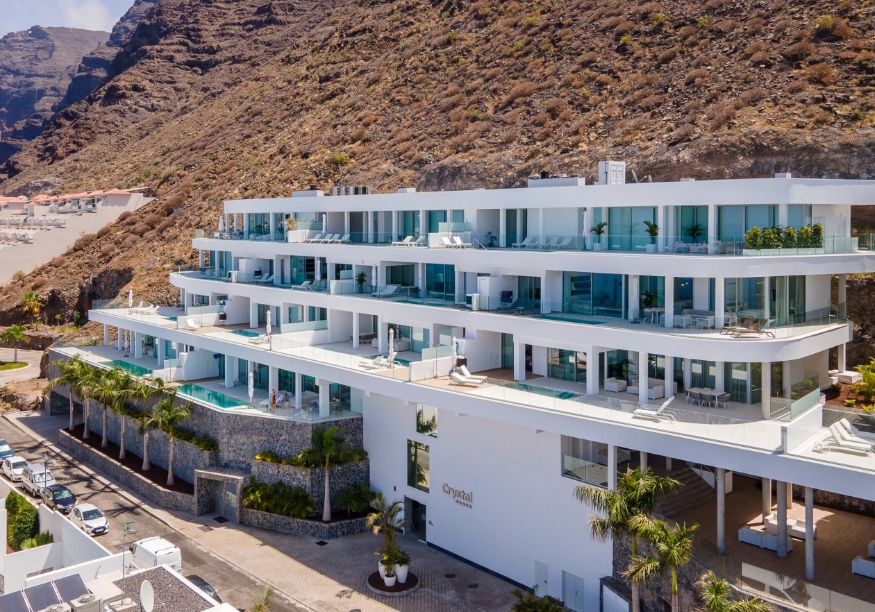 Luxurious new construction apartment in Los Gigantes