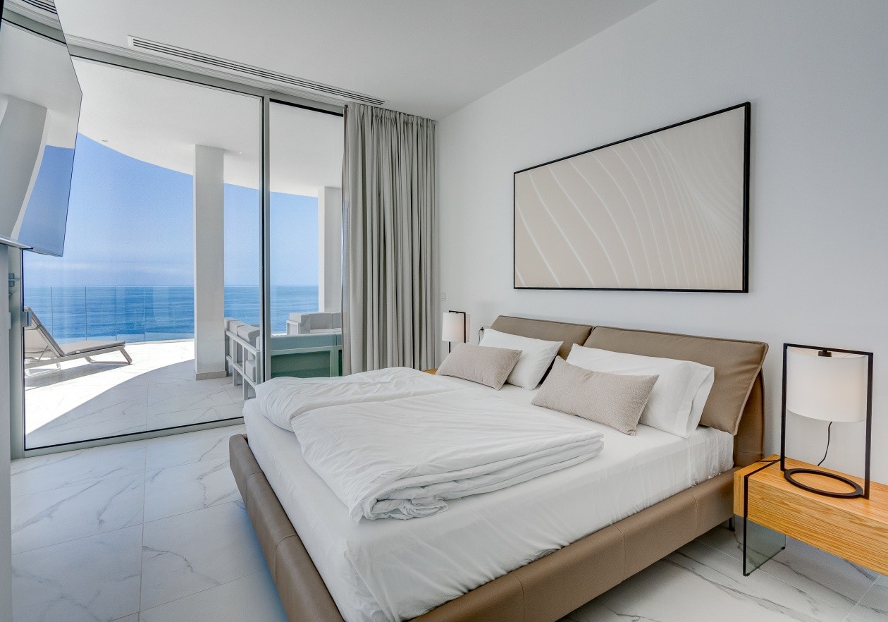 Luxurious new construction apartment in Los Gigantes