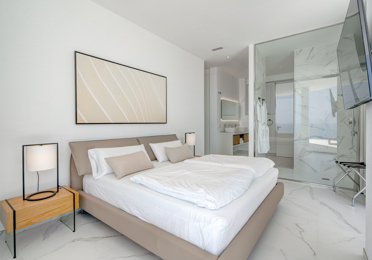 Luxurious new construction apartment in Los Gigantes
