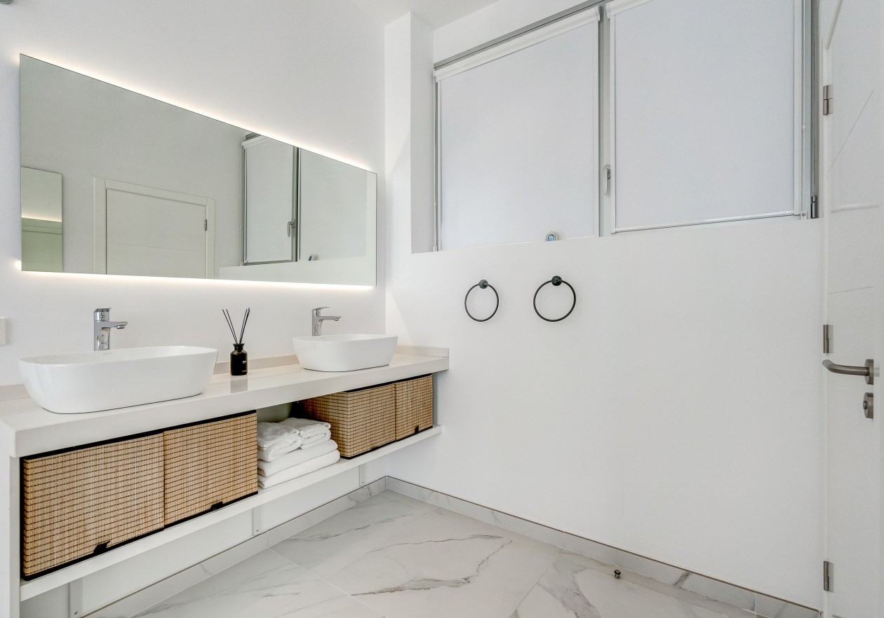 Luxurious new construction apartment in Los Gigantes