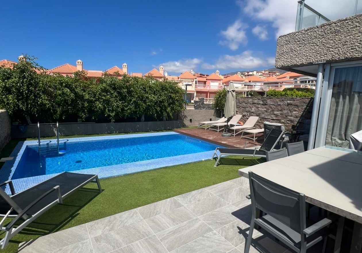 Luxury Townhouse in “Habitats del Duque” – Costa Adeje