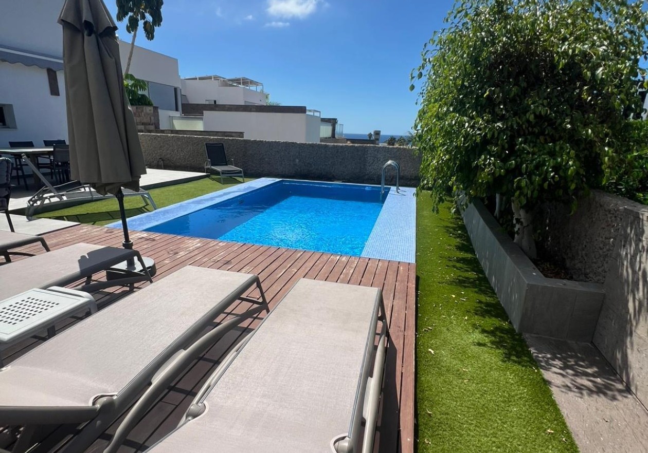 Luxury Townhouse in “Habitats del Duque” – Costa Adeje