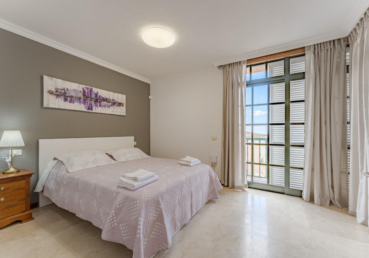 Exclusivo chalet de 3 dormitorios en Chayofa