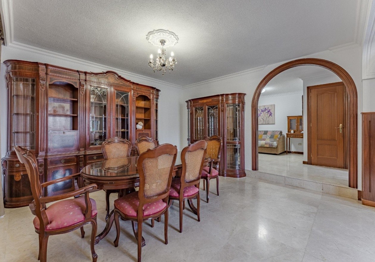 Exclusivo chalet de 3 dormitorios en Chayofa