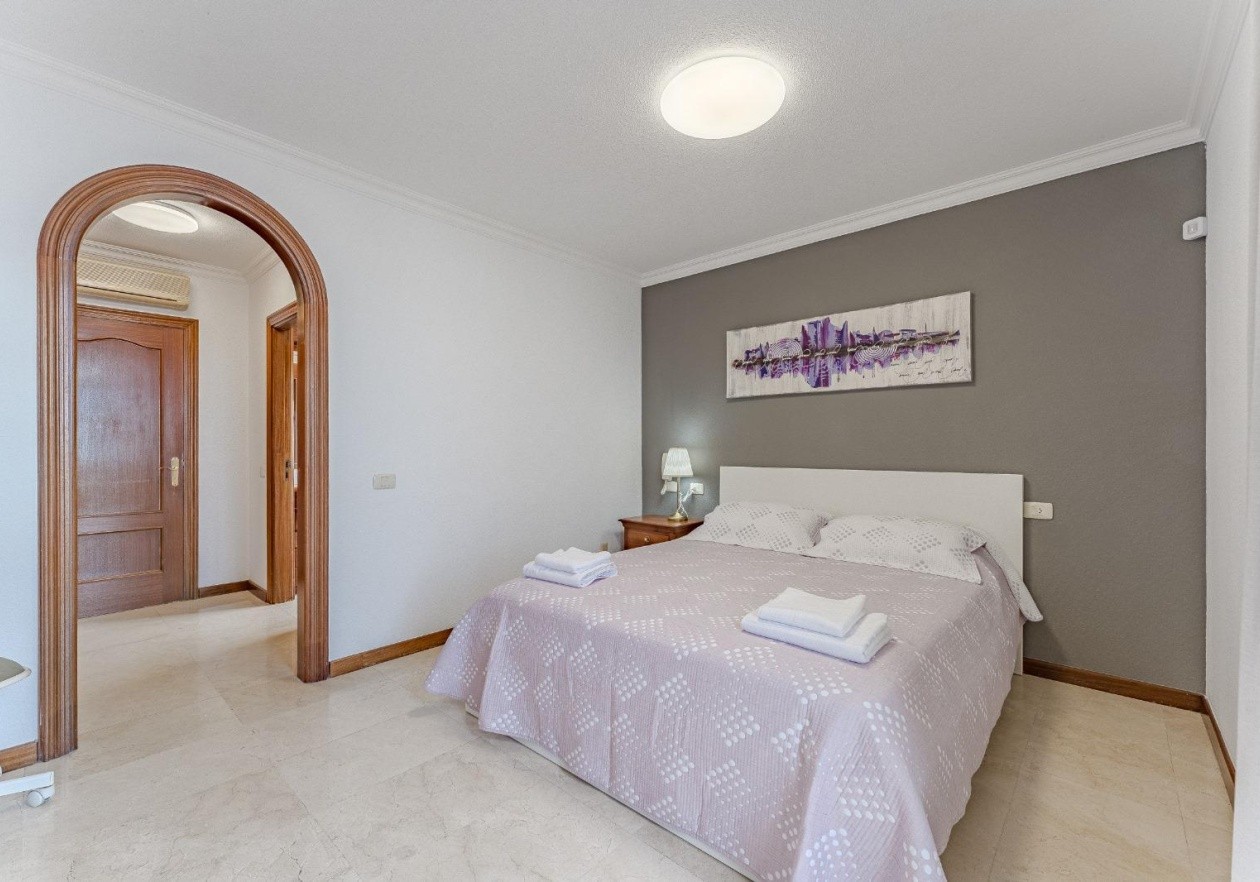 Exclusivo chalet de 3 dormitorios en Chayofa