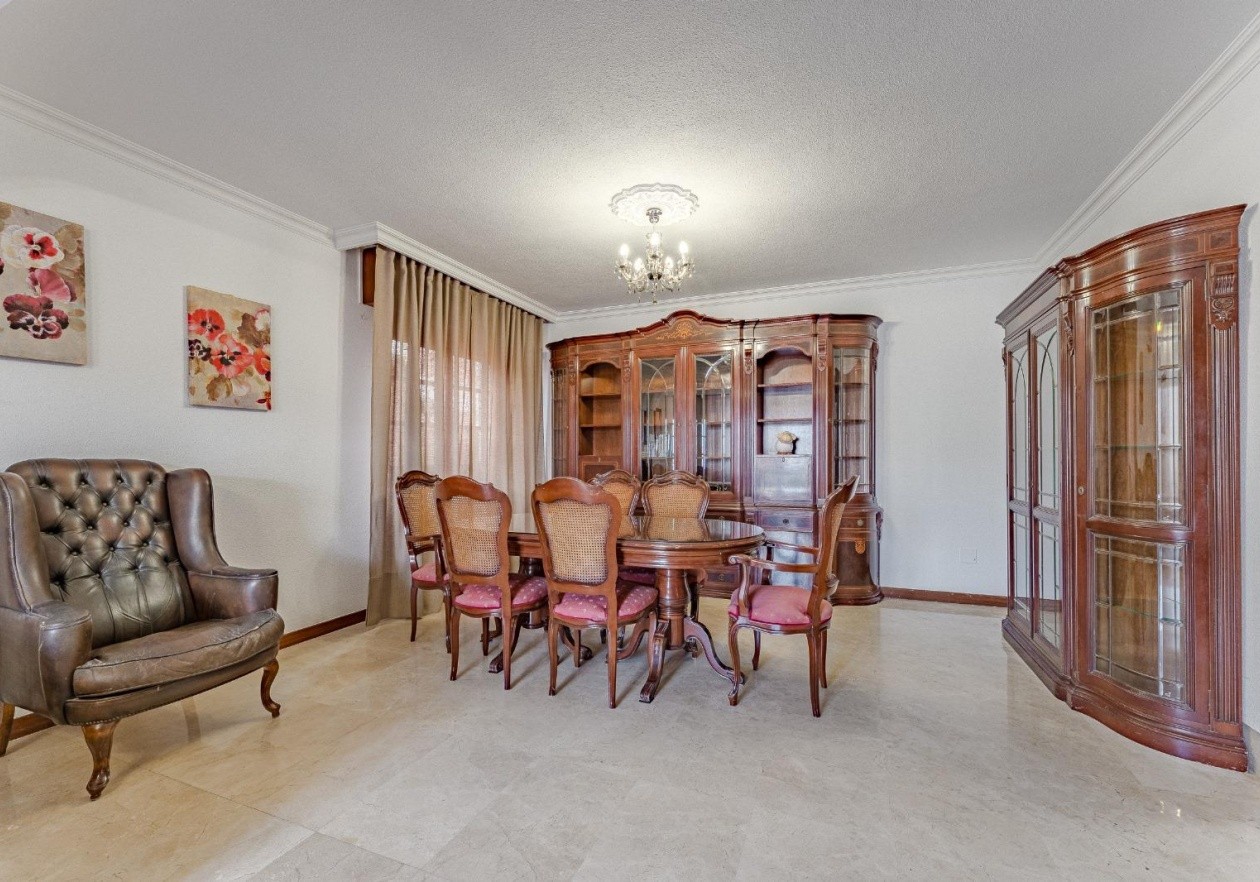 Exclusivo chalet de 3 dormitorios en Chayofa