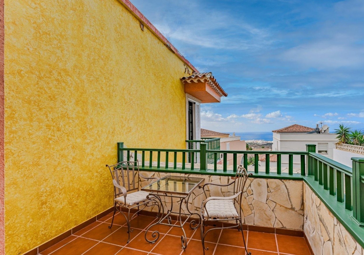 Exclusivo chalet de 3 dormitorios en Chayofa
