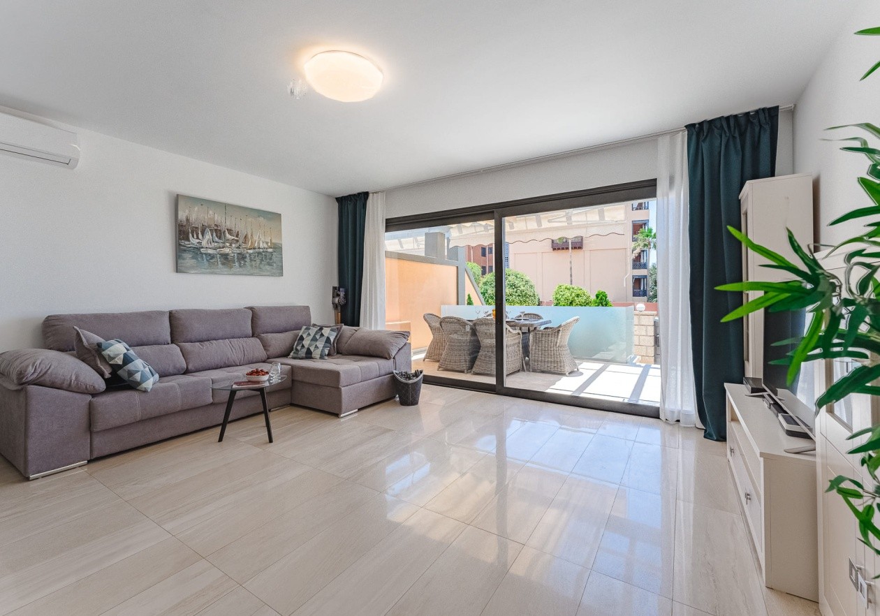 Exclusive seaside townhouse in La Caleta