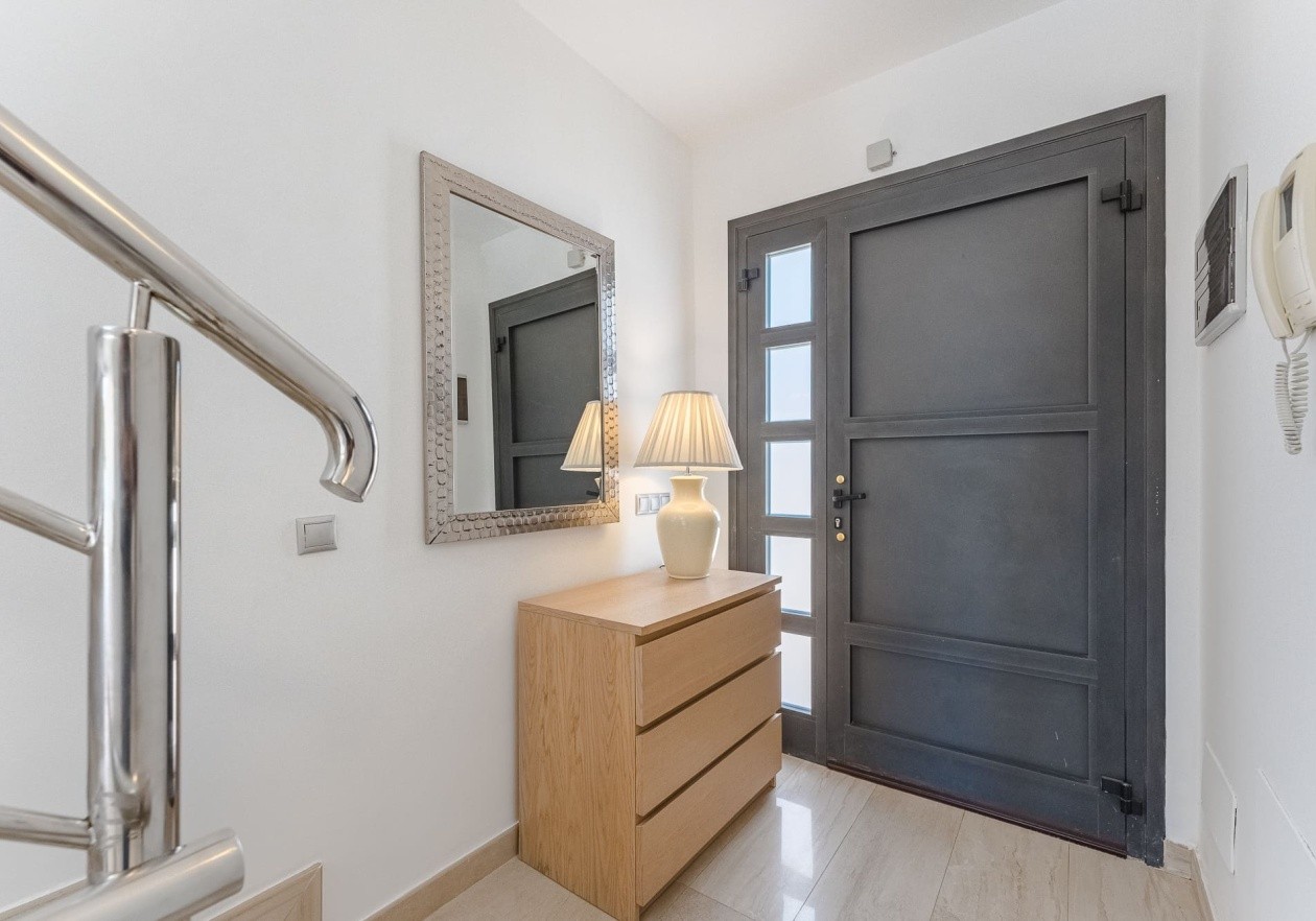 Exclusive seaside townhouse in La Caleta