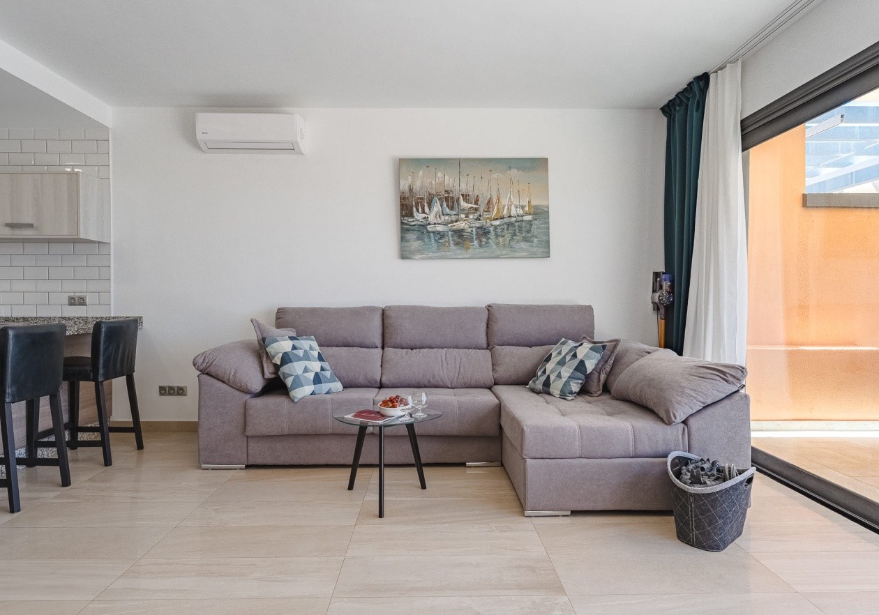 Exclusive seaside townhouse in La Caleta