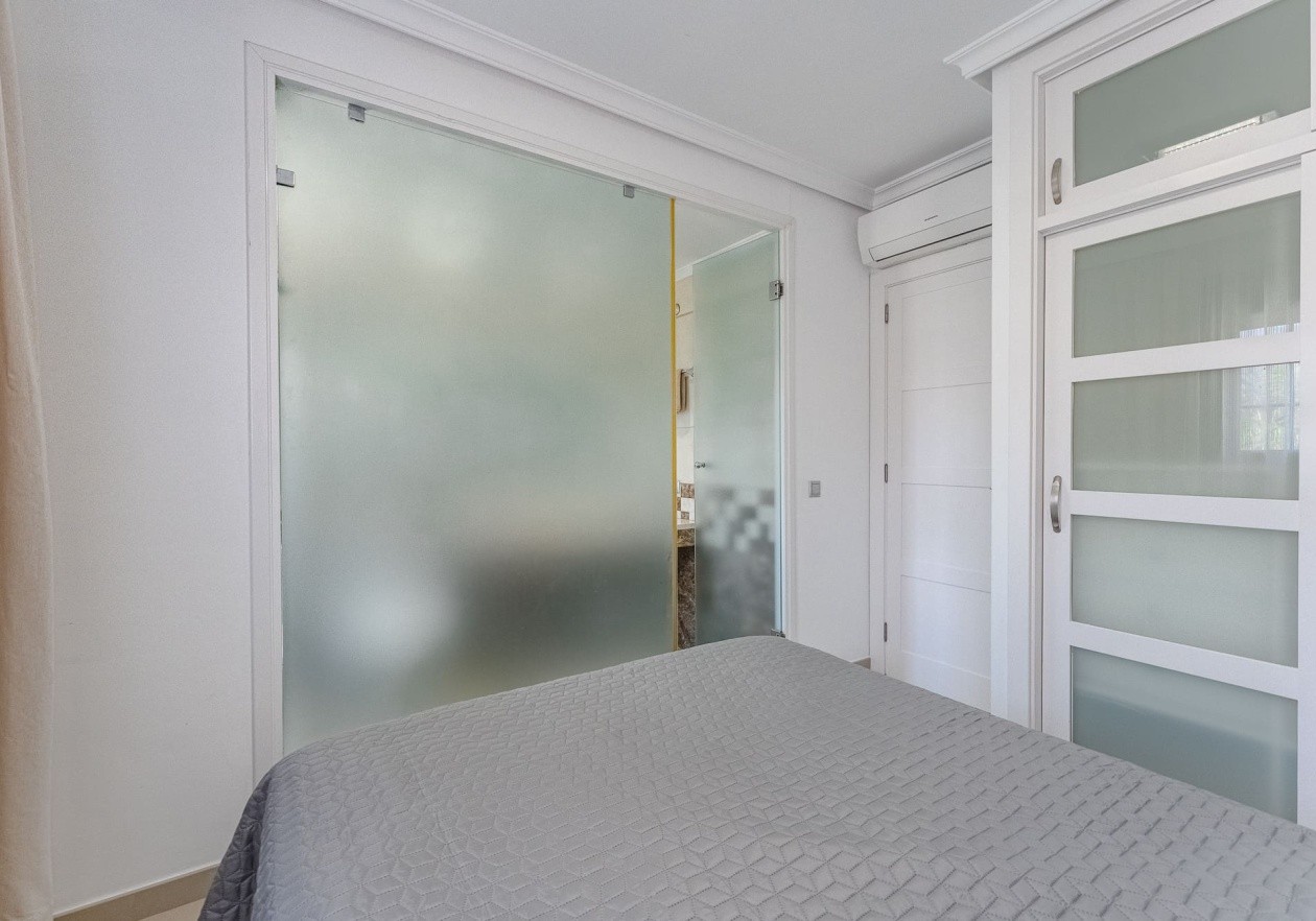Exclusive seaside townhouse in La Caleta