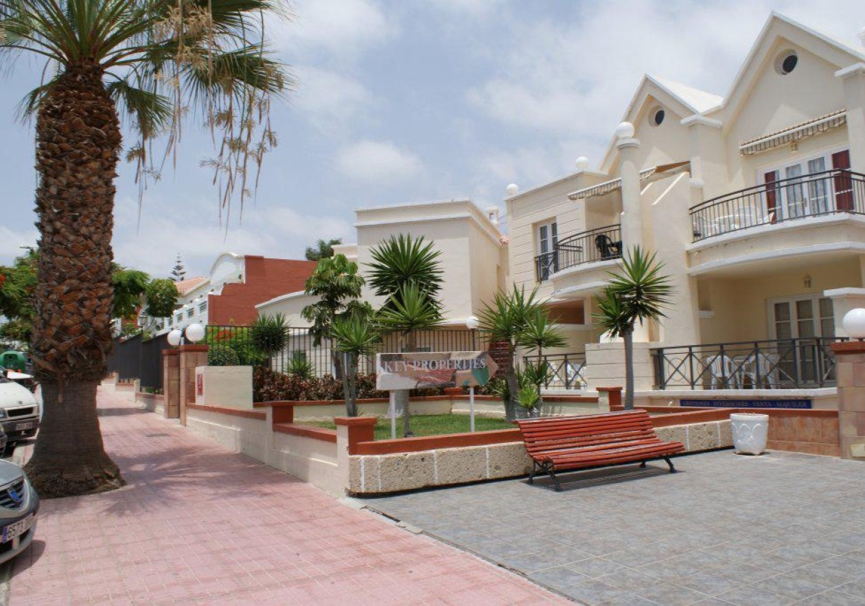 Elegant 1-bedroom flat in Yucca Park
