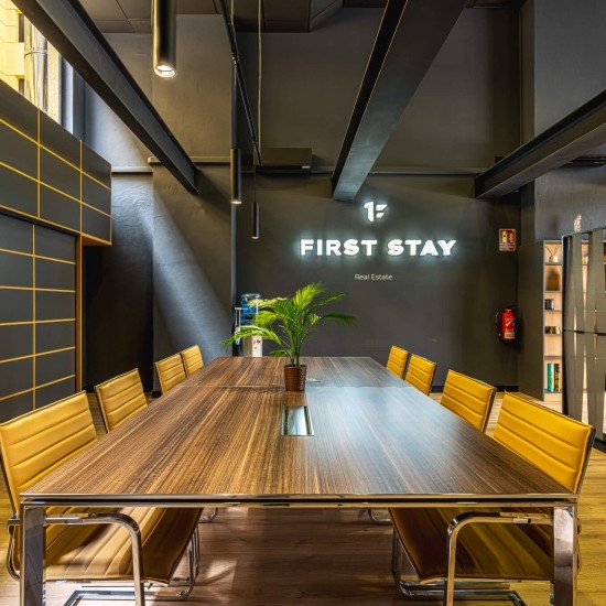 office-start-first-stay
