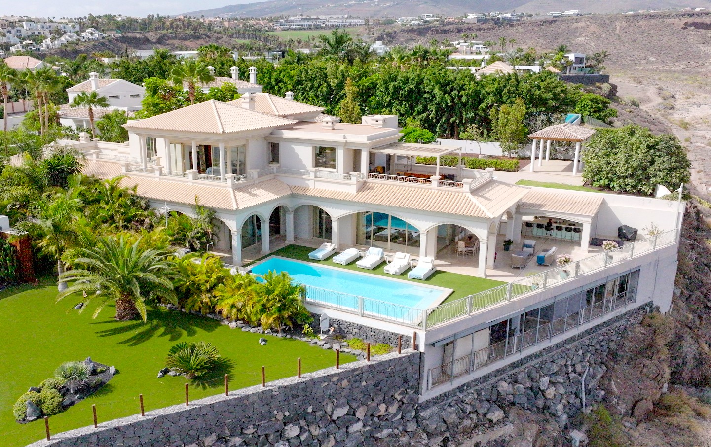 Extraordinary Villa mansion in La Caleta, Adeje