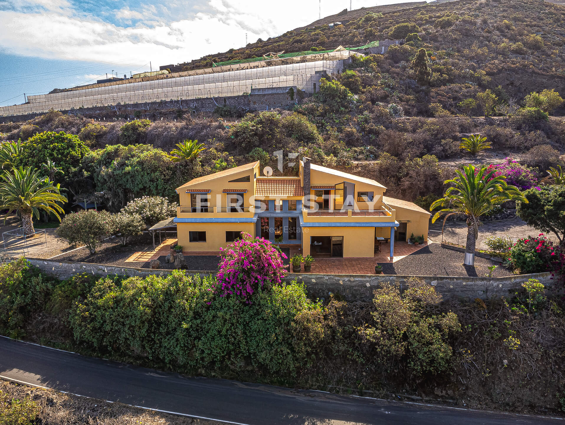 Luxurious Finca in San Juan de la Rambla